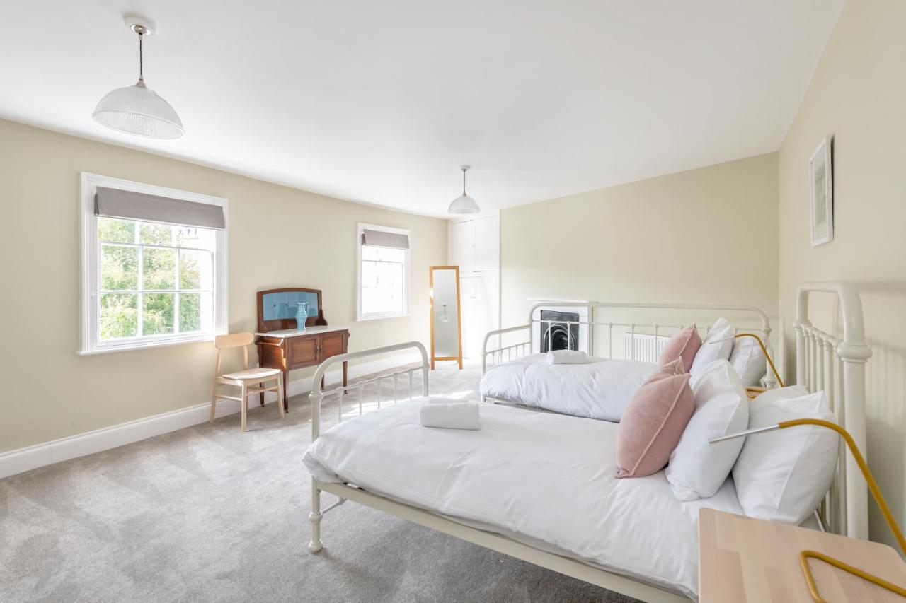 Spacious Maisonette With Parking - 10 Mins Walk From Bath Abbey - 2 Bed & 2 バース エクステリア 写真