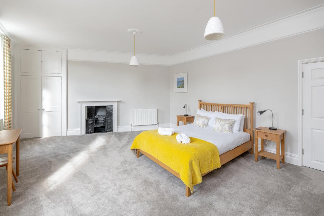 Spacious Maisonette With Parking - 10 Mins Walk From Bath Abbey - 2 Bed & 2 バース エクステリア 写真