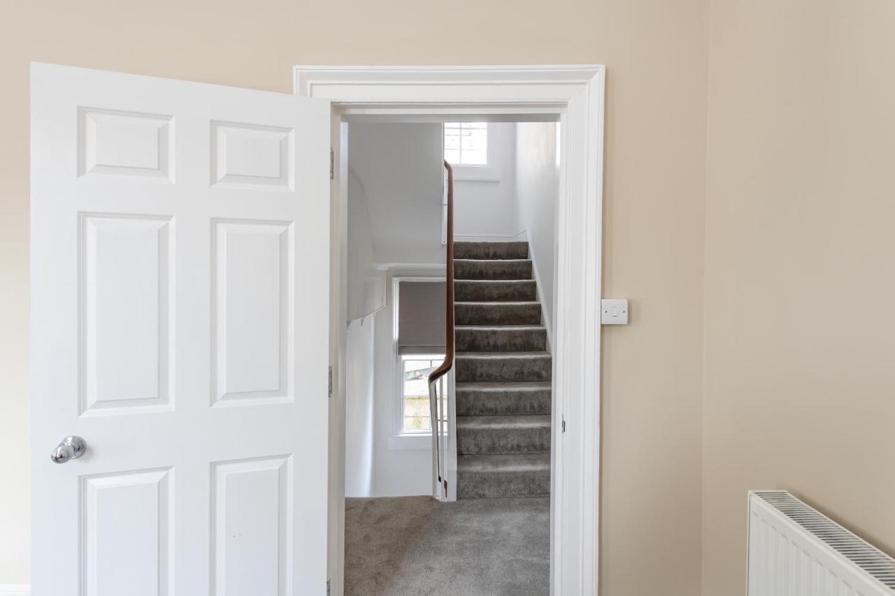 Spacious Maisonette With Parking - 10 Mins Walk From Bath Abbey - 2 Bed & 2 バース エクステリア 写真