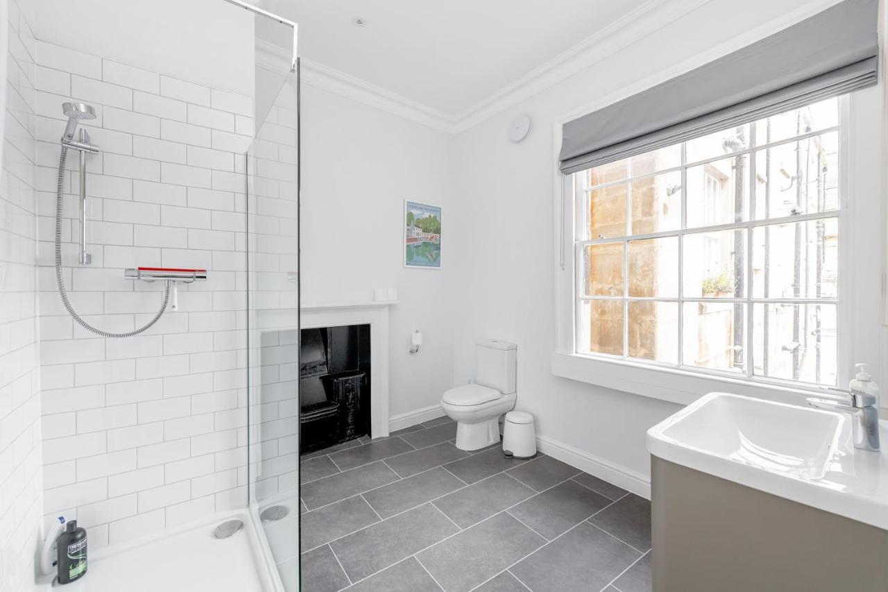 Spacious Maisonette With Parking - 10 Mins Walk From Bath Abbey - 2 Bed & 2 バース エクステリア 写真