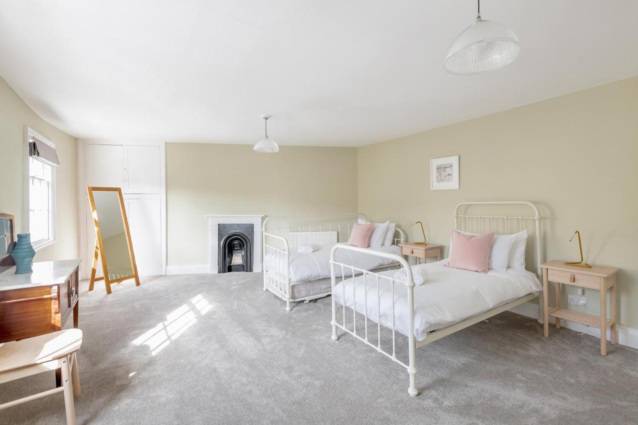 Spacious Maisonette With Parking - 10 Mins Walk From Bath Abbey - 2 Bed & 2 バース エクステリア 写真